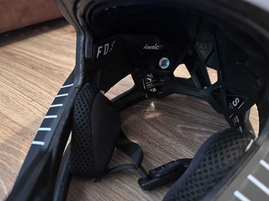 FOX :: Mips :: MTB :: Fox Racing Proframe RS Mash Helm - Black/White :: size S