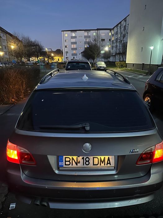 Vand masina bmw 525d 2005