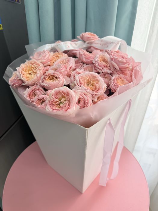 Продам букет пионовидных роз