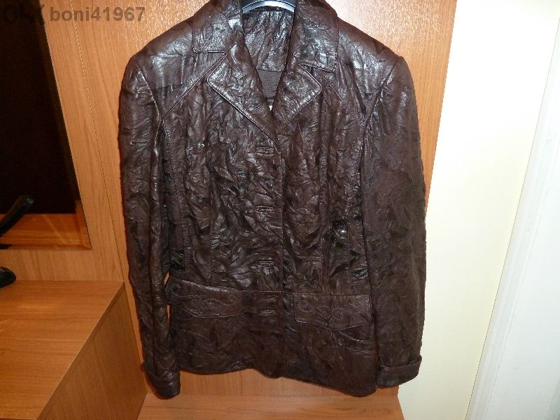 продавам елегантно сако от естествена кожа