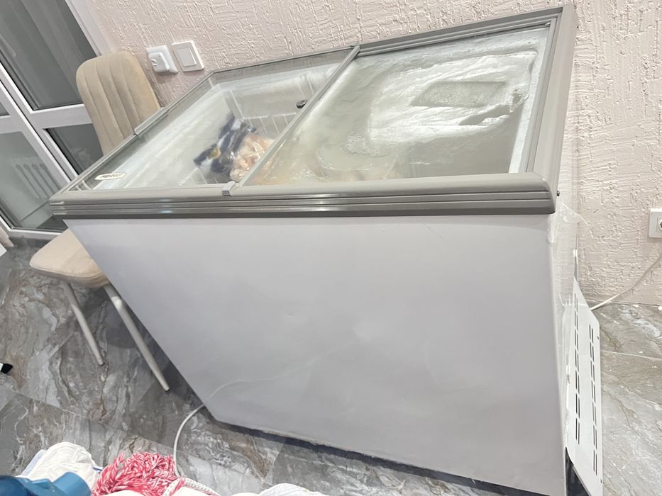 Морозильник в хорошем состоянии