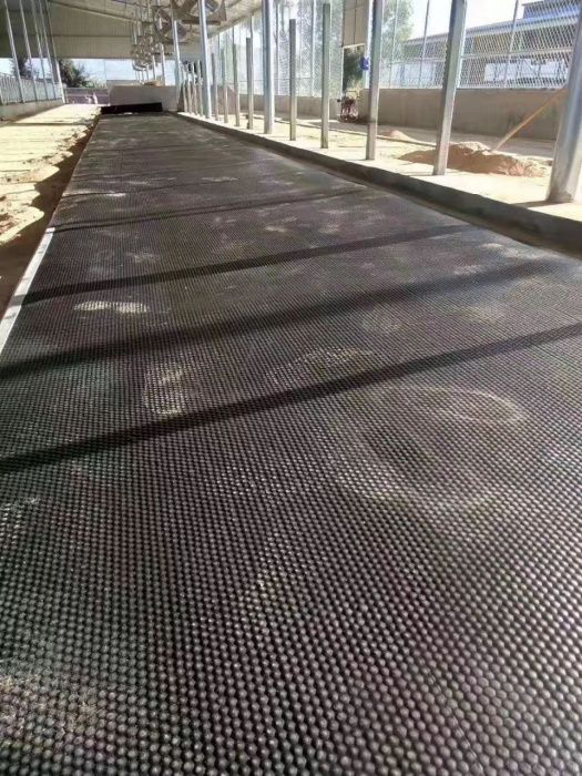 Маты для коров и лошадей