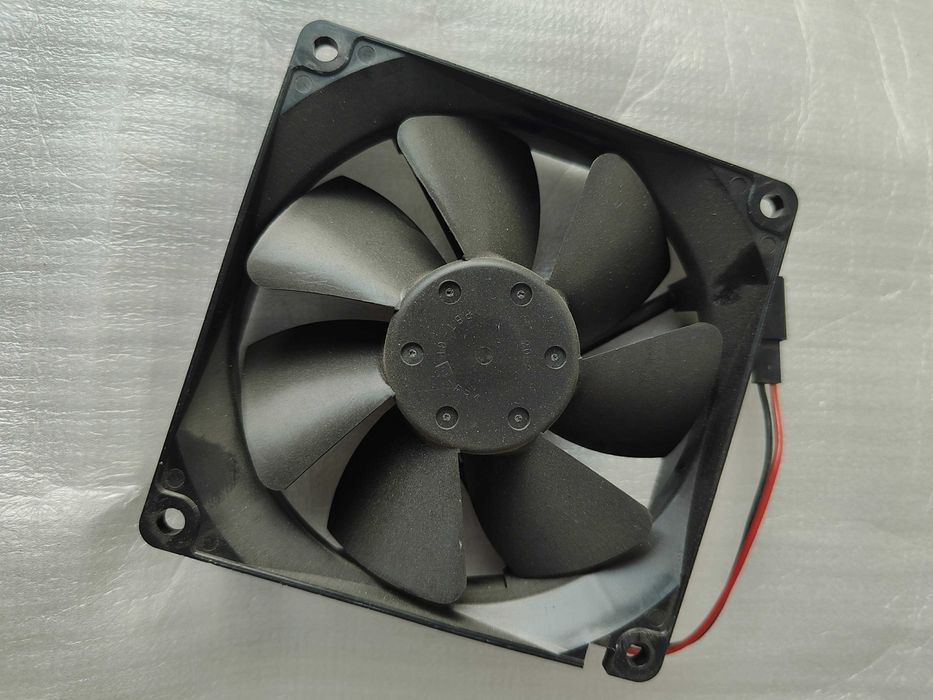 куллер, вентилятор 9 см