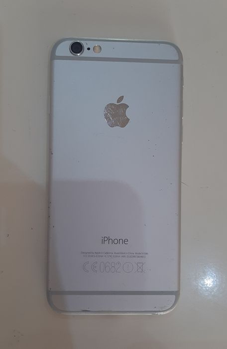 Телефон iPhone 6