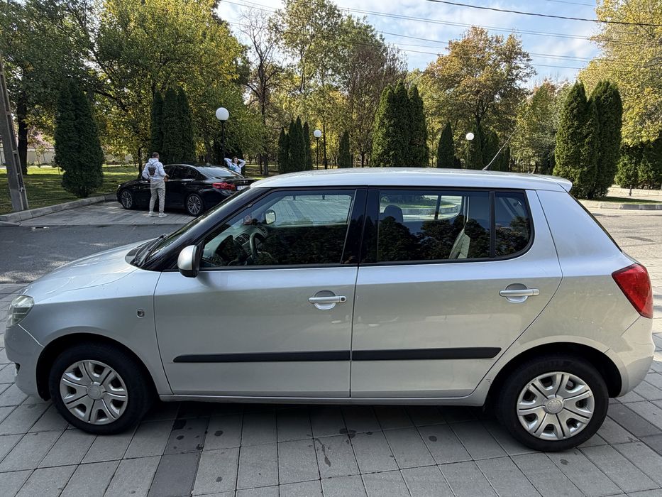 SKODA Fabia 2011 — imagine 5