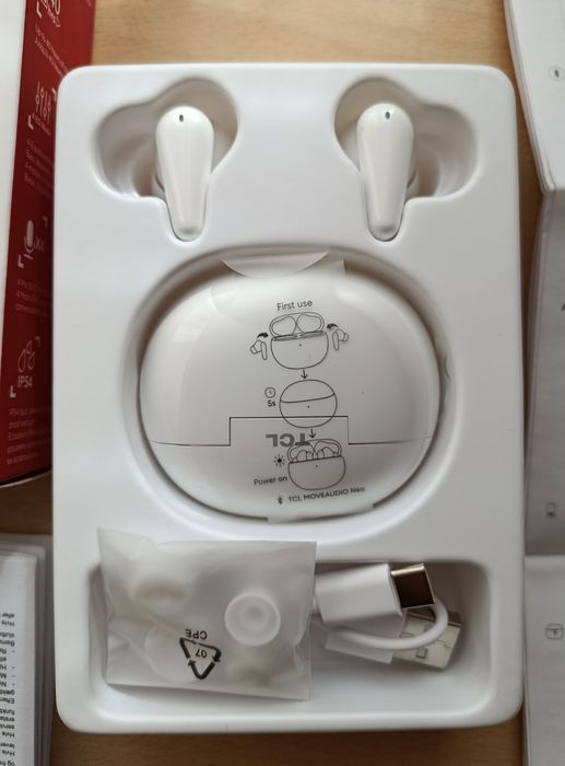 Чисто нови безжични bluetooth слушалки-тапи