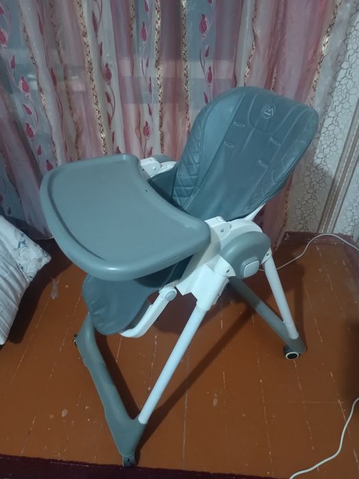 Детский стул в хорошем состоянии.