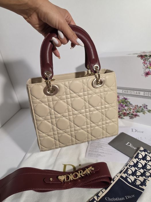 Налична чанта Lady Dior 20
