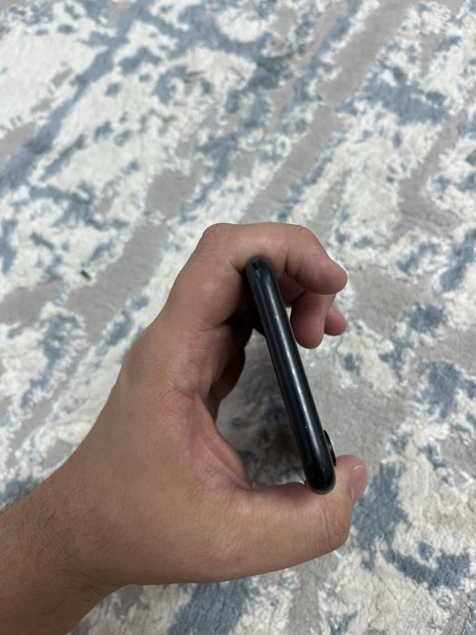 Продам айфон Iphone XR