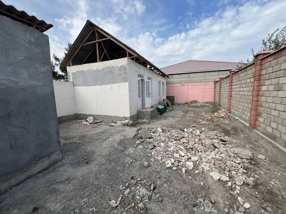 Аерапорт худуди 1,5 сотих ховли сотилади