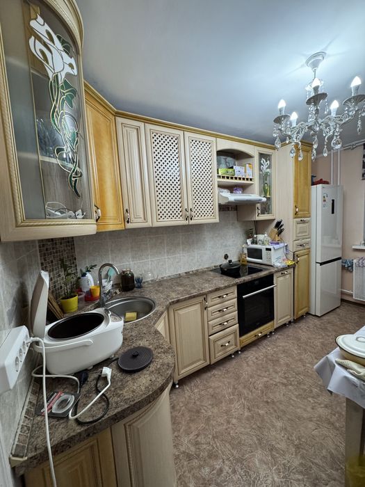 Продается кухонный гарнитур