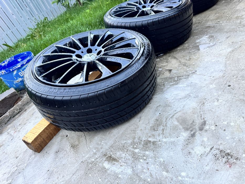 Vand Jante Mercedes R19