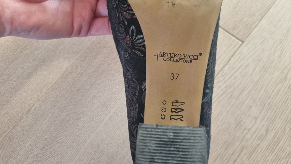 Дамски обувки на ток