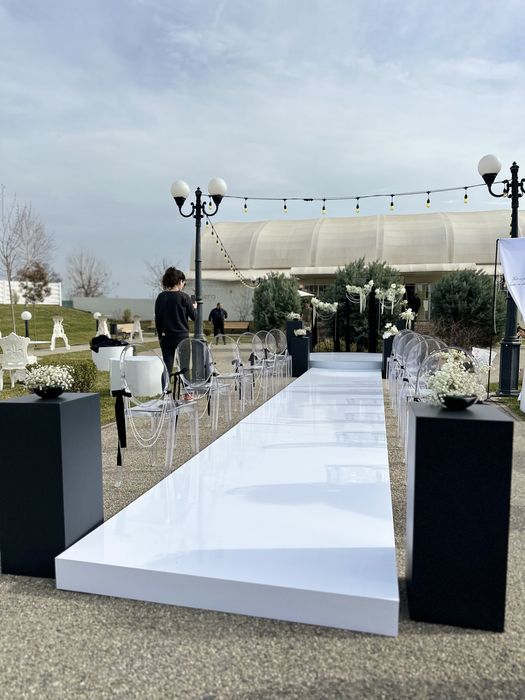 Inchiriere Scaune ,mese , cort evenimente,cort nunta ,vesela,fete masa