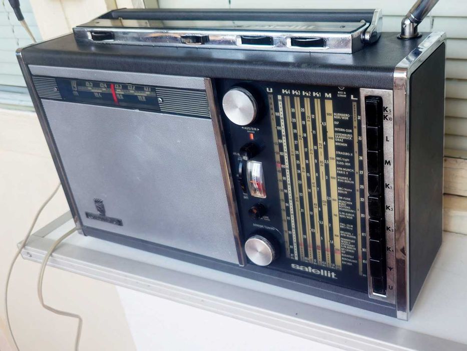 Radio portabil Grundig Satellit Transistor 5000