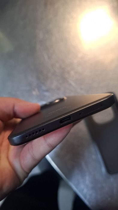 Redmi 15 pro+5g  pachti yengi holatda