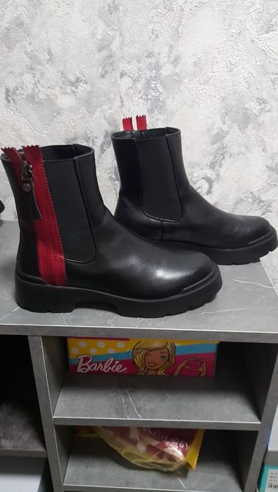 Демисезонные ботинки челси