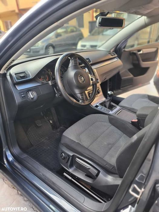 Vand Volkswagen Passat B7 2.0 TDI 140 CP 150K KM- 2011