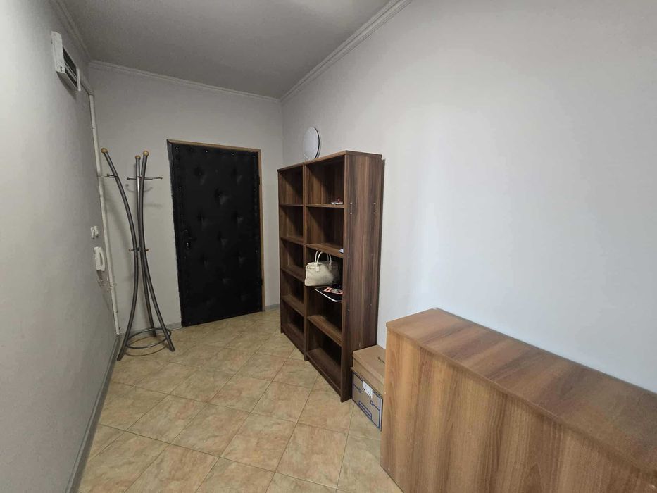 Дава се под наем Тристаен апартамент в София, Красно село - 120 кв.м за 820 € - Снимка #9