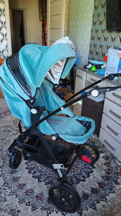 Продам детскую коляску