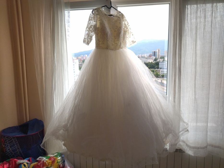 Булченска рокля дантела