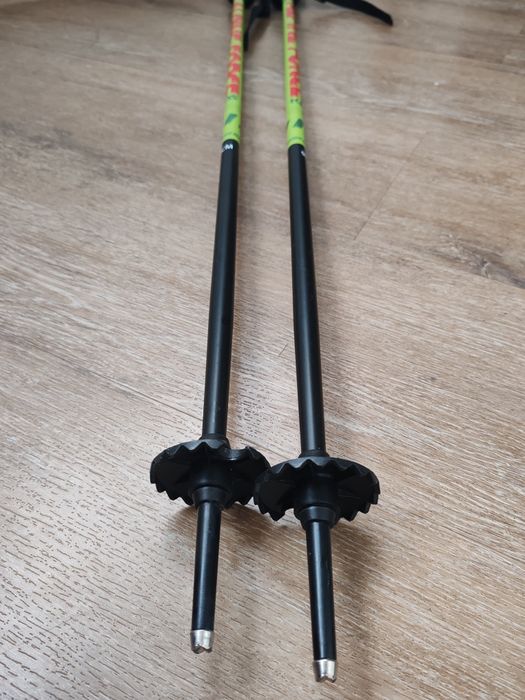 Vând echipament schi împreună sau separat stare f bună