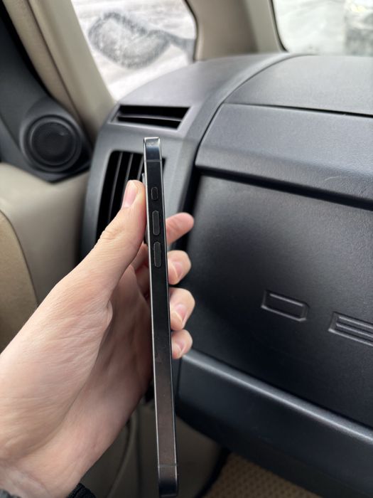 Продам айфон 15 про макс