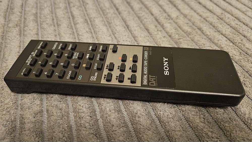 Telecomanda Sony DAT RMT-D3