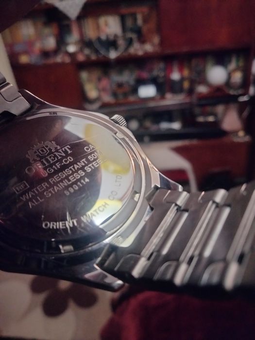 Часовник ORIENT quartz