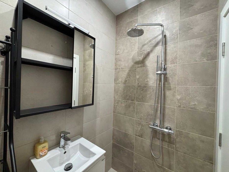 Дава се под наем Двустаен апартамент в София, Център - 65 кв.м за 561 € - Снимка #6