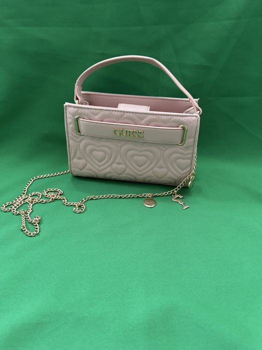 Сумку женскую Guess оригинал продам