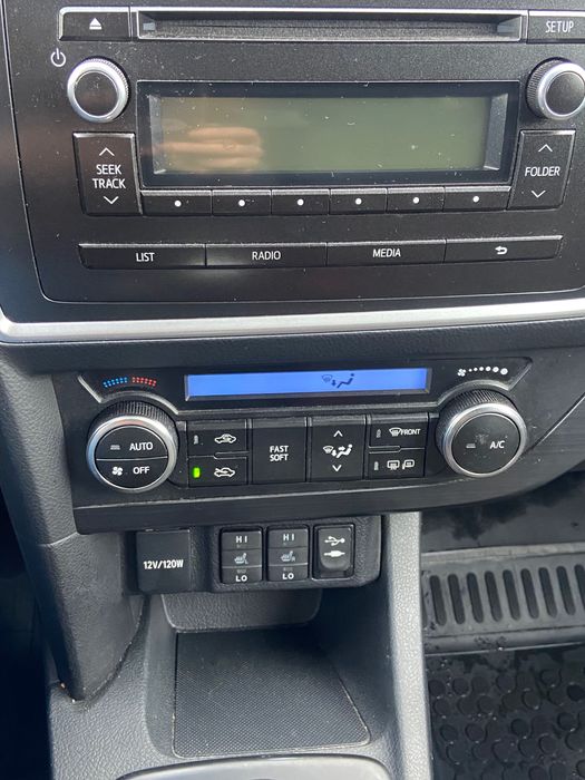 Toyota Auris 1,4 benzina+gpl 2013 decembrie