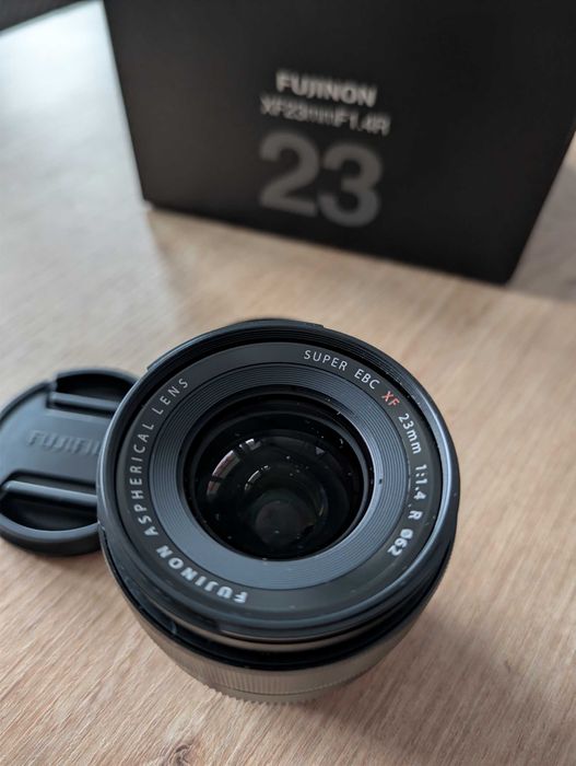 Обектив Fujifilm Fujinon XF 23mm F1.4 R