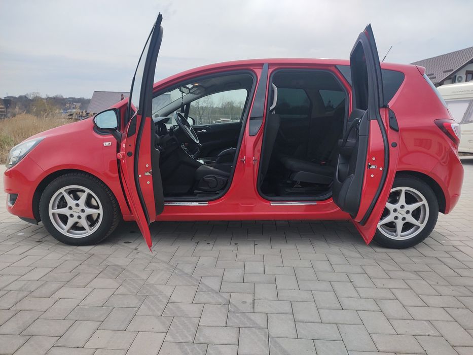Opel Meriva  B ( model 2015 )