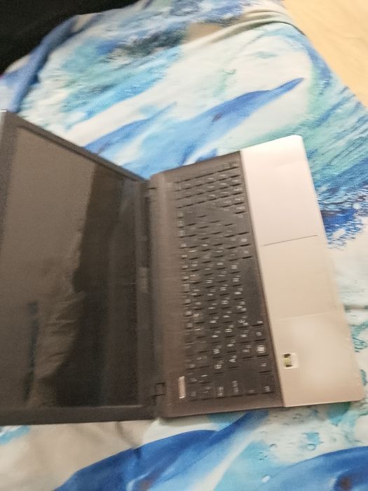 Продам ноутбук асус