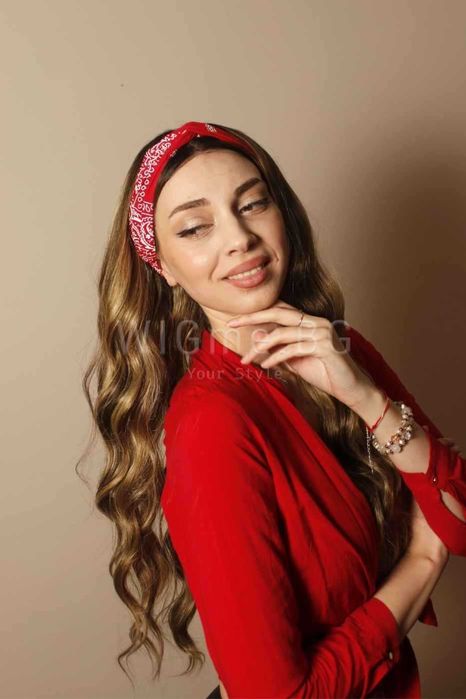 Дълга къдрава тъмноруса лейс фронт перука Лана