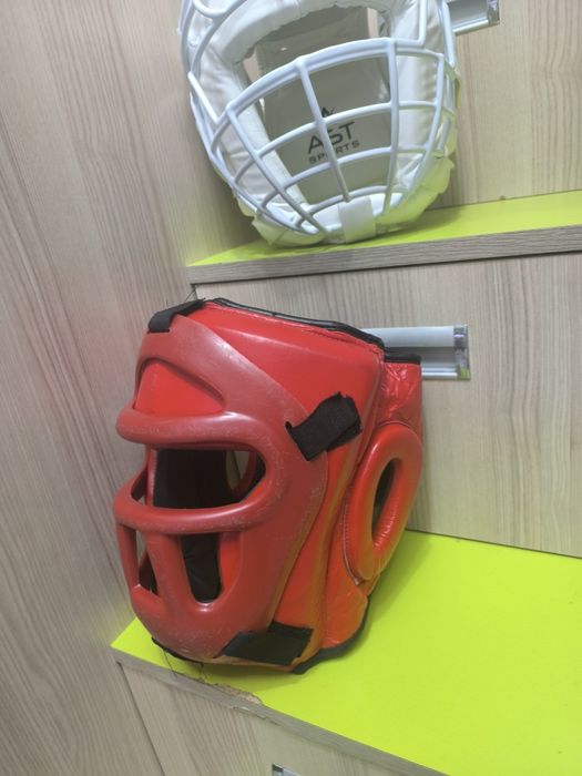 Продам шлем для каратэ или единоборств