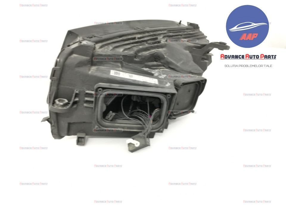 Фар дясна страна с пълен LED и оригинален LHP в добро състояние Мерцед