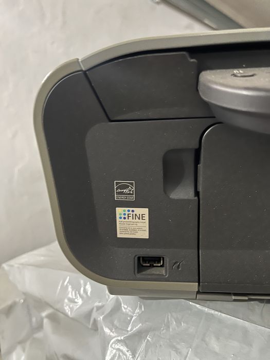 Imprimanta cu scaner