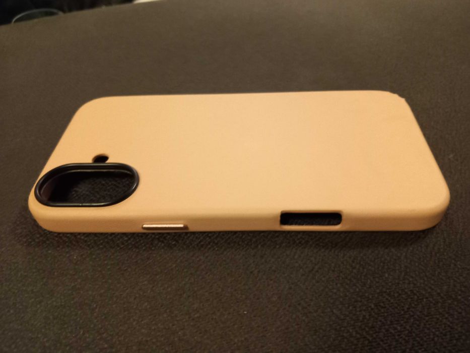 Калъф за iPhone 16