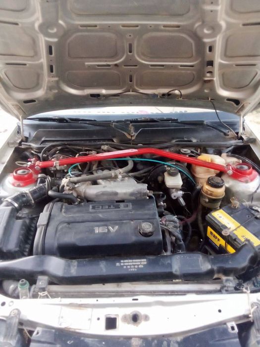 Nexia 2 yaxshi holatda