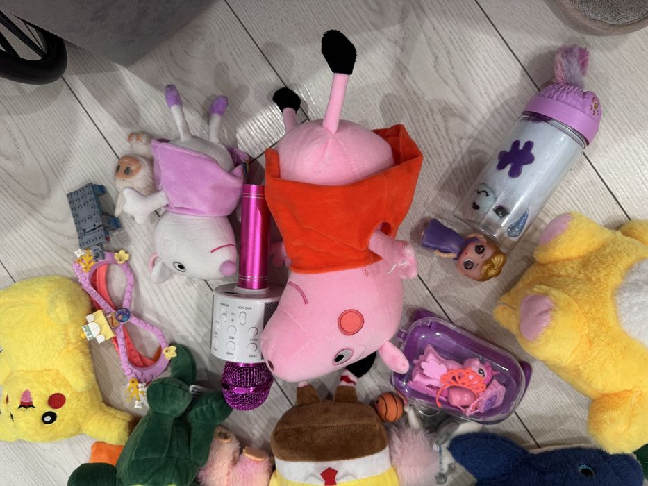 Игрушки за все 2000