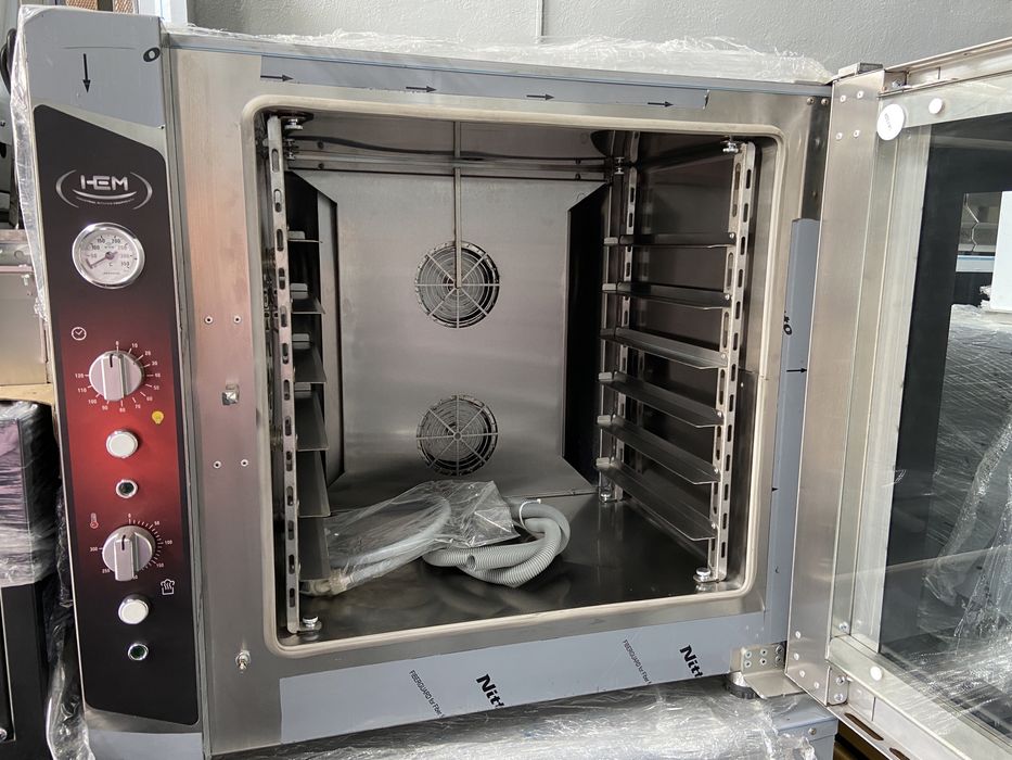 Cuptor Patiserie Cu Convecție 4 sau 6 Tavi, Control Manual