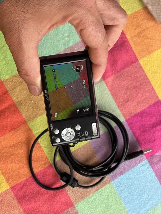 Фотоапарат Sony DSC-W830 - 8x zoom