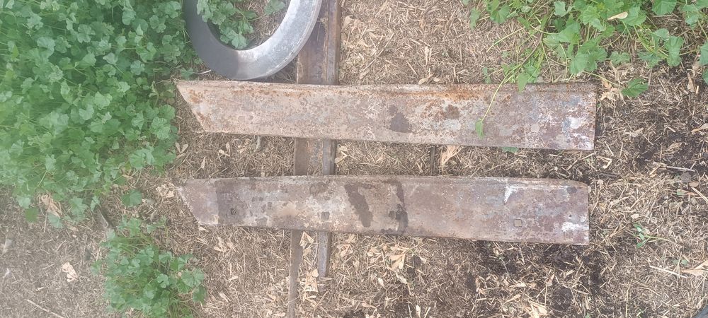 Лемеха метровые 2 штуки