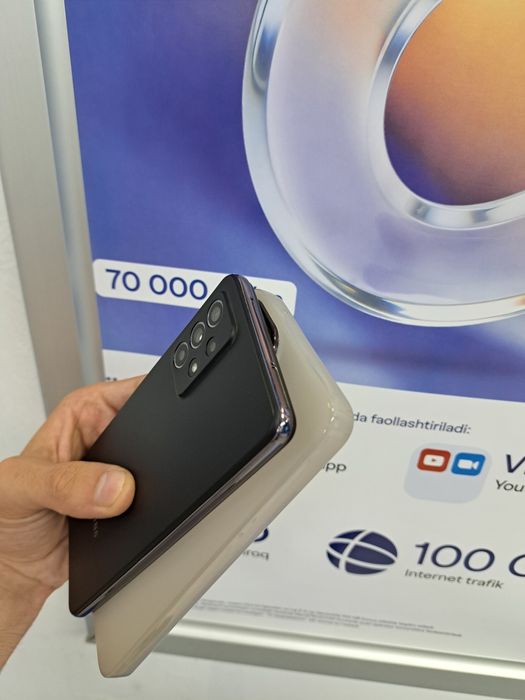 Samsung Galaxy A52 память 128gb идеал холата