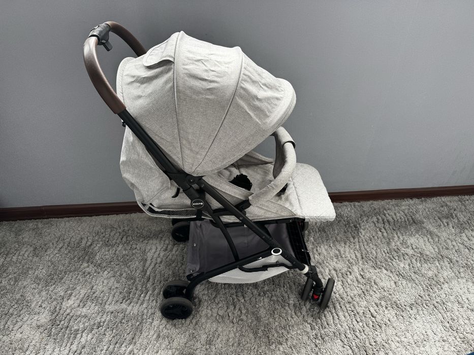 Коляска детская прогулочная