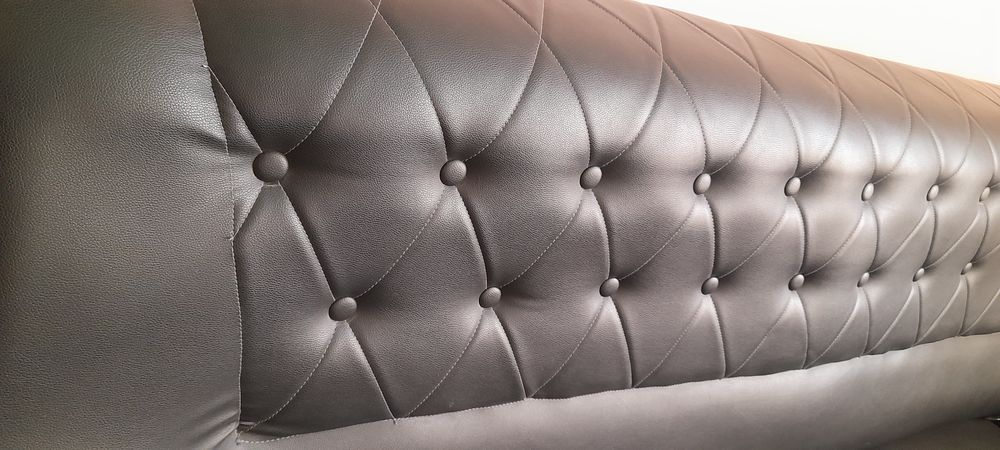 Kreslo divan yahshi xolatda