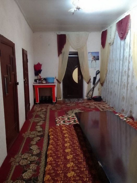 Ховли Срочно сотилади