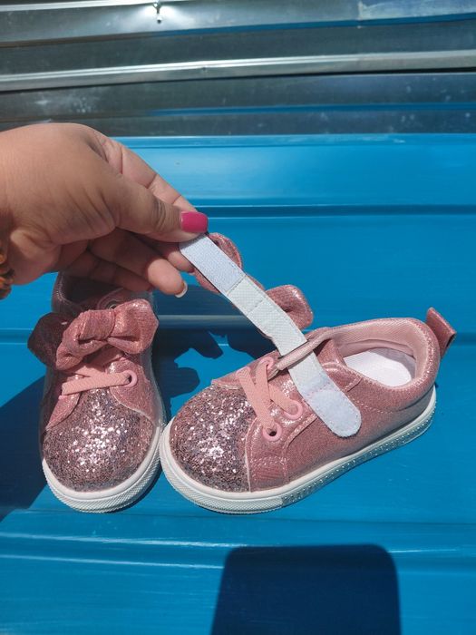 Teniși fetite noi nr 23